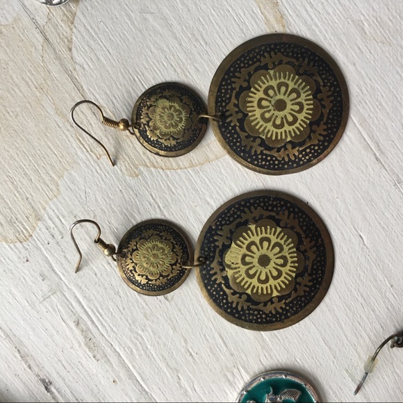 Assorted earring bundle✨🪩 - Picture 4 of 9